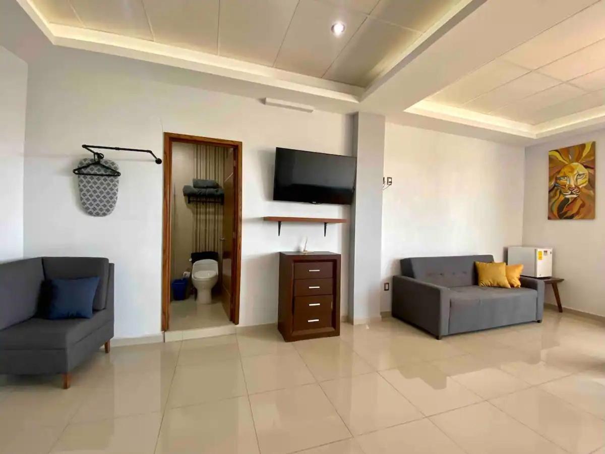 Suites La Gloria Alojamiento Independiente Tepatitlan de Morelos Εξωτερικό φωτογραφία