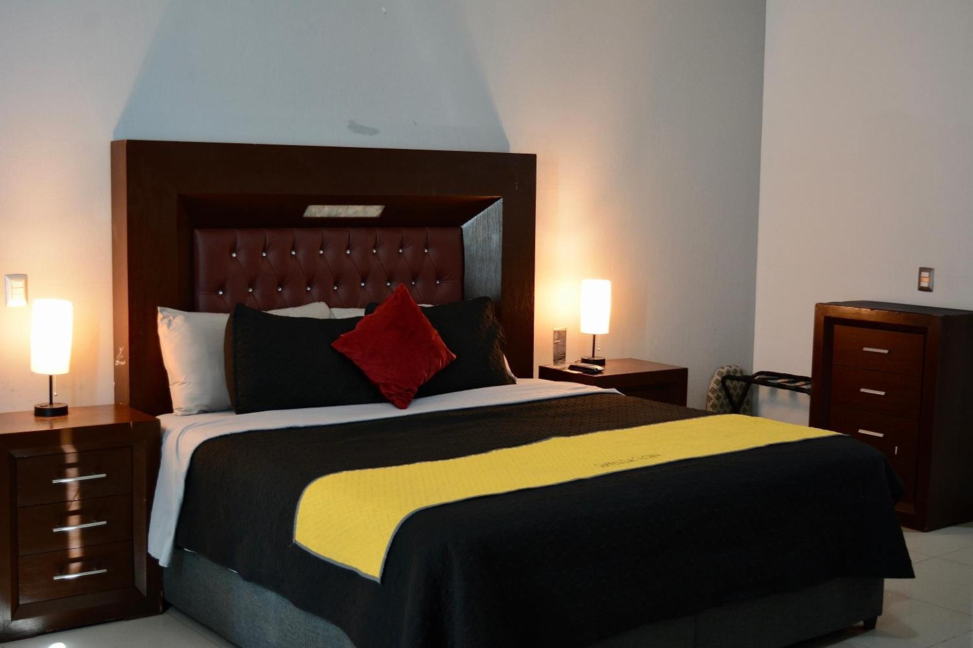 Suites La Gloria Alojamiento Independiente Tepatitlan de Morelos Εξωτερικό φωτογραφία