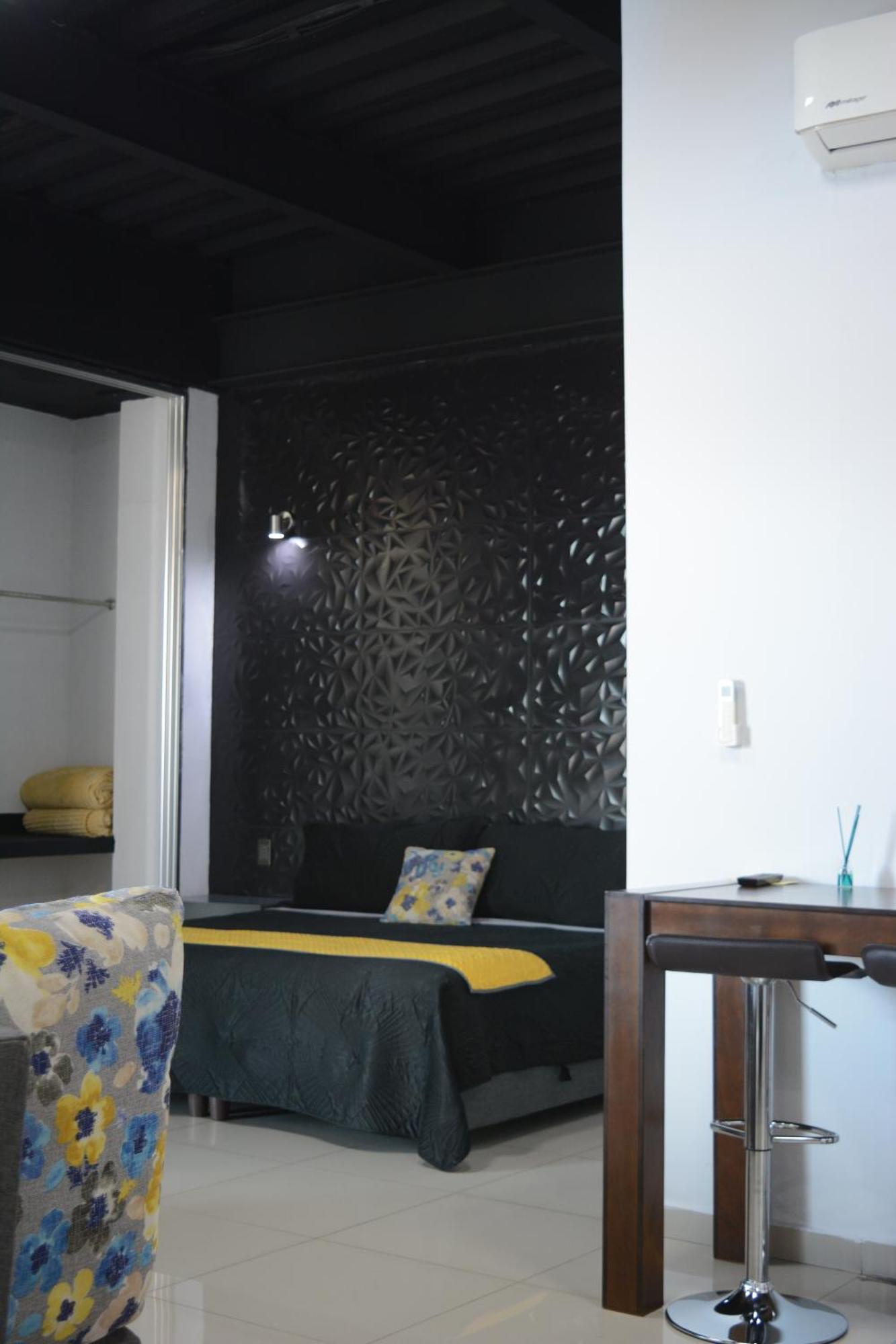 Suites La Gloria Alojamiento Independiente Tepatitlan de Morelos Εξωτερικό φωτογραφία